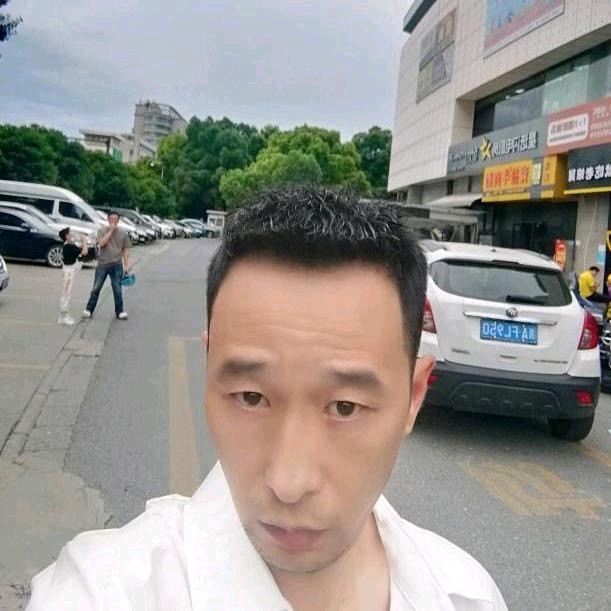 小林的第一张照片--洛阳相亲服务中心