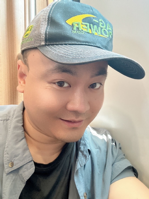 冰的第二张照片--洛阳相亲服务中心