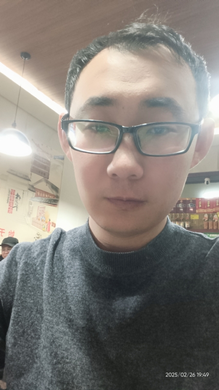 黑黑一笑的第一张照片--洛阳相亲服务中心