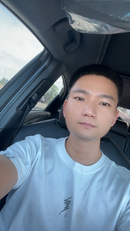 小江的第四张照片--洛阳相亲服务中心