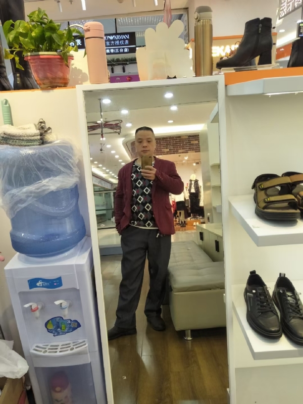 真诚征婚的第四张照片--洛阳相亲服务中心