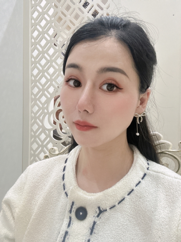 金莉的第一张照片--洛阳相亲服务中心