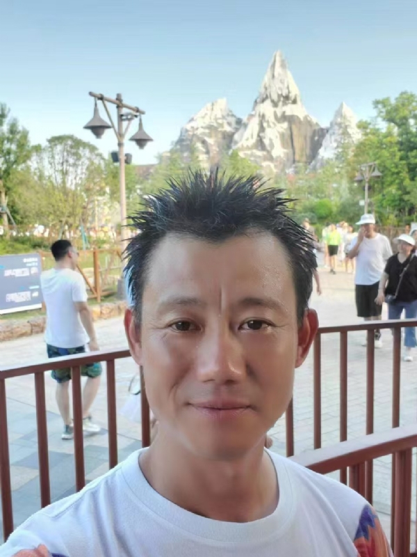 艾氏涂料博的第一张照片--洛阳相亲服务中心