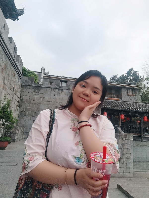 敏兮小沫的第三张照片--洛阳相亲服务中心