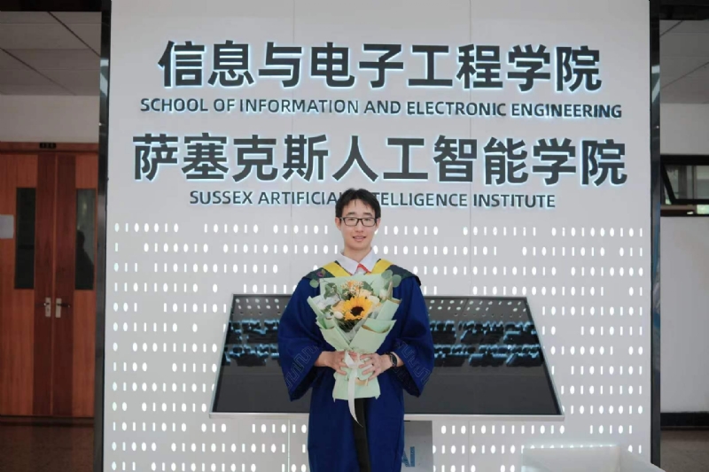 陈潇的第三张照片--洛阳相亲服务中心