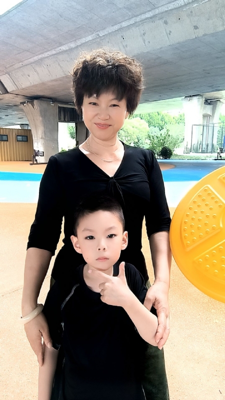 火凤凰的第二张照片--洛阳相亲服务中心