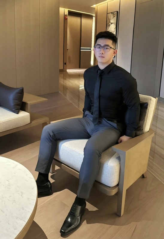 李寒外改英文可家的第一张照片--洛阳相亲服务中心
