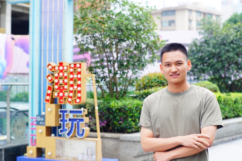 陌上烟雨的第一张照片--洛阳相亲服务中心