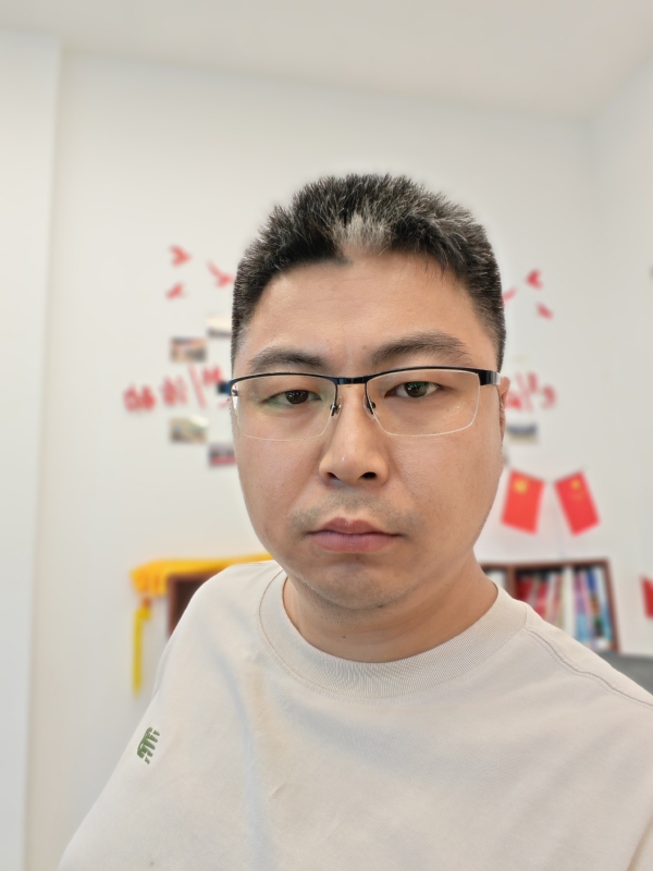 苦海寻舟的第一张照片--洛阳相亲服务中心