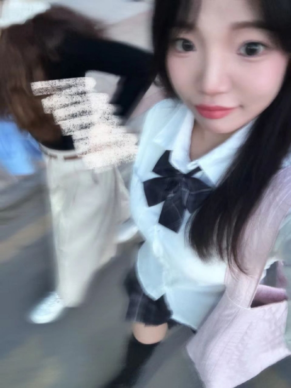 台灣小姐伊洛的第一张照片--洛阳相亲服务中心