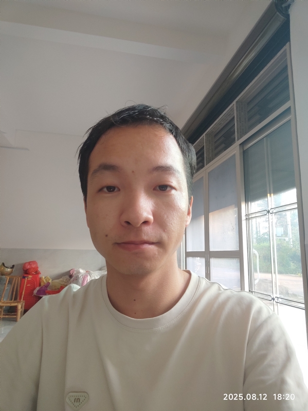 杨培鑫的第一张照片--洛阳相亲服务中心