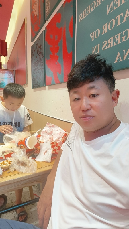 景色宏图的第二张照片--洛阳相亲服务中心