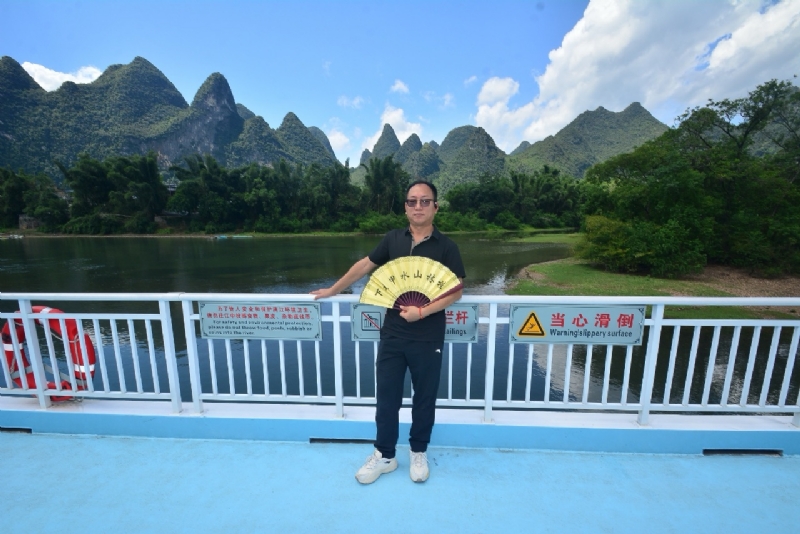 沙漠海的第四张照片--洛阳相亲服务中心