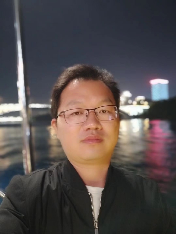 祝你平安的第一张照片--洛阳相亲服务中心