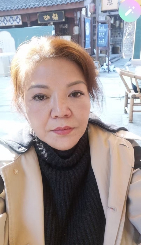 宛霞的第二张照片--洛阳相亲服务中心