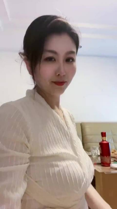 钕钕的第一张照片--洛阳相亲服务中心