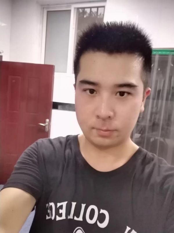 89WANG的第一张照片--洛阳相亲服务中心