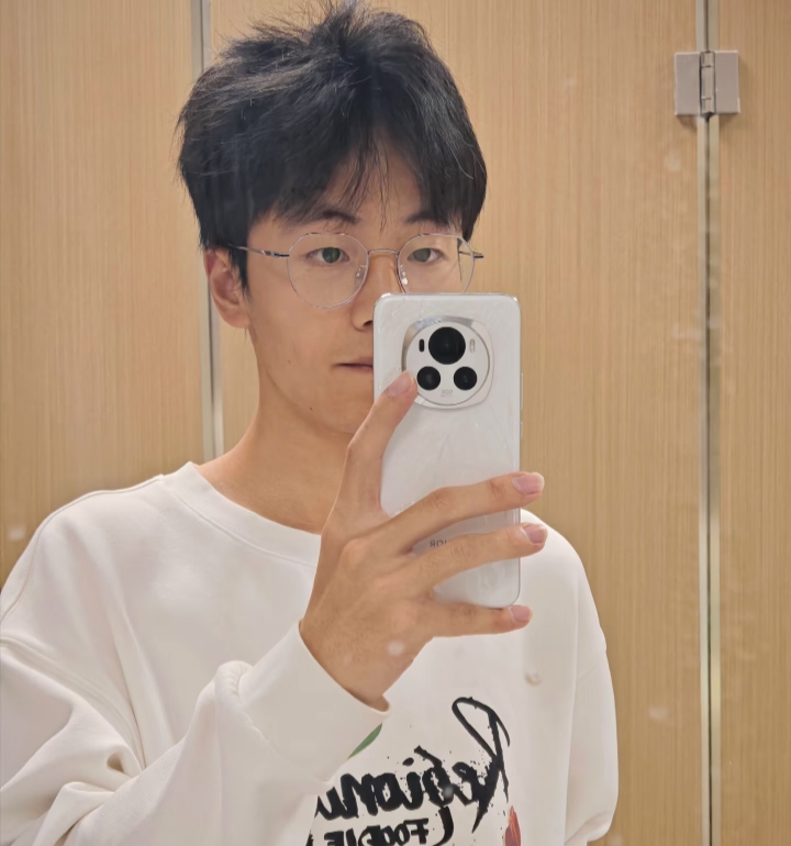 张浩博的第四张照片--洛阳相亲服务中心