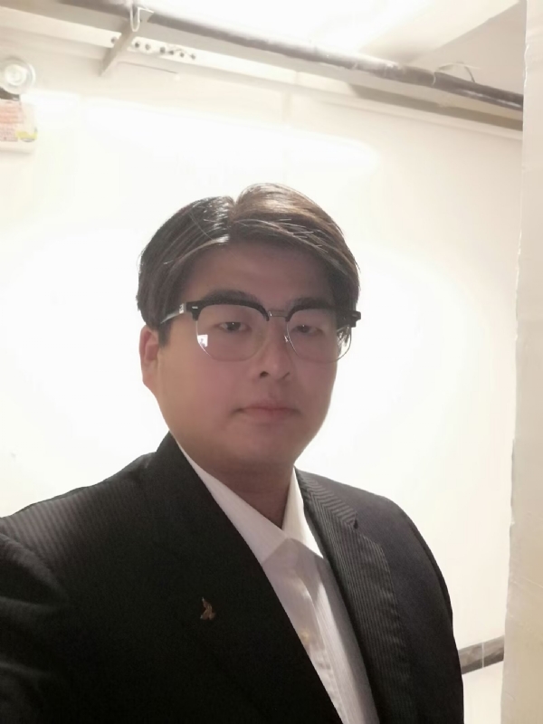 孤独一人的第一张照片--洛阳相亲服务中心