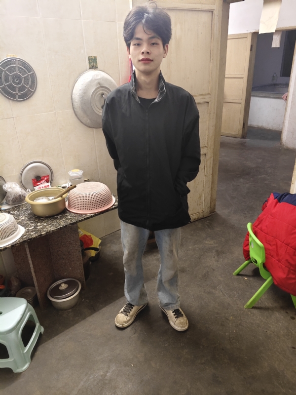 铭泽的第一张照片--洛阳相亲服务中心