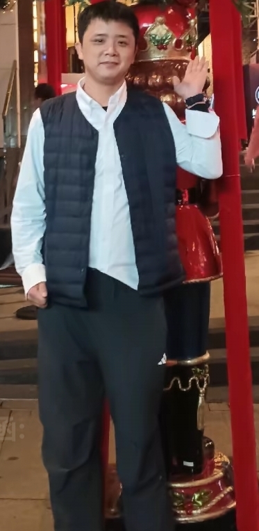 龙的陪伴的第一张照片--洛阳相亲服务中心