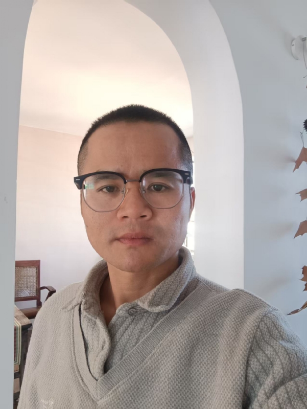 戴戴的第一张照片--洛阳相亲服务中心