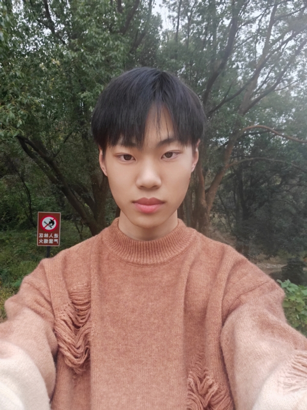 祤辰的第三张照片--洛阳相亲服务中心