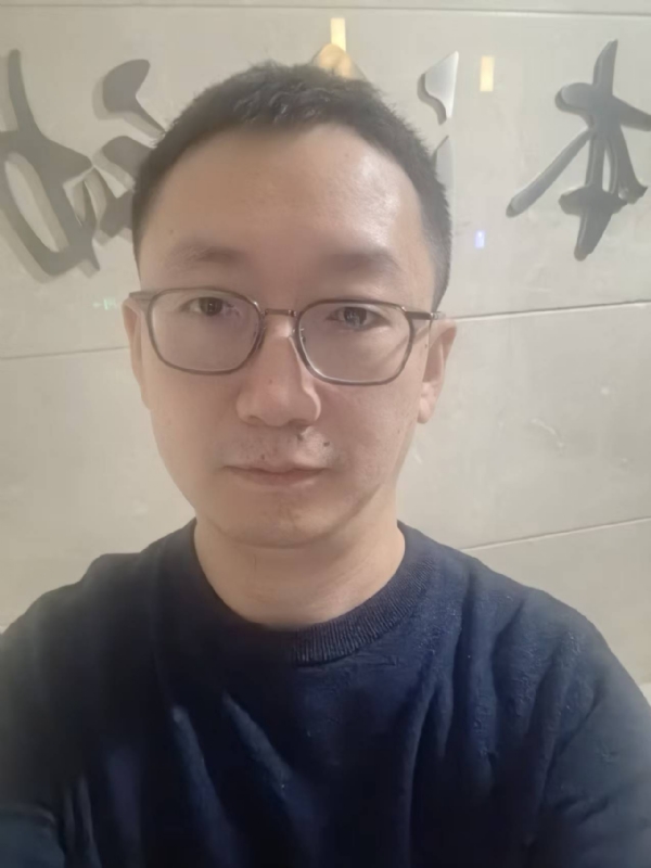 月亮的第一张照片--洛阳相亲服务中心